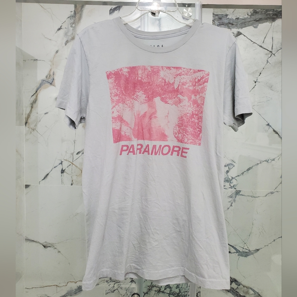 Paramore T-Shirt Size L